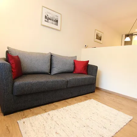 Flat Near Shuttleberg *