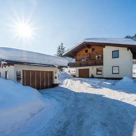 Flat Near Shuttleberg * Kleinarl