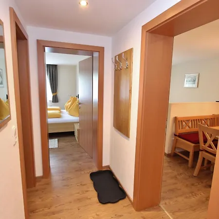 Flat Near Shuttleberg Apartment *
